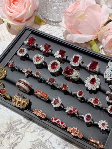 Retro Luxury Imitation Ruby Ring Female French Socialite Style Zircon Ring Noble Pigeon Blood Red Crystal Ring