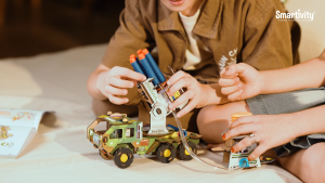 Smartivity DIY Military Vehicle for Kids 8-14 Years | Army Truck with Air Powered Missile Launch System | Birthday Gift for Boys & Girls | I STEM Toy for 891011121314 Years | Engineering Toy | Science Kit