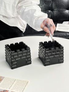 Elegant Castle Ashtray Glass Black Anti-Dust Large Size Luxury Home Living Room Decorations Creative Gift Ashtray