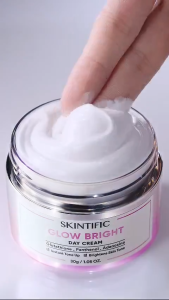 SKINTIFIC Glow Bright Day Cream 30g – 2-in-1 Moisturizer & Tone-Up Hyaluronic Acid & Marine Collagen Hydrates & Evens Skin Tone No White Cast