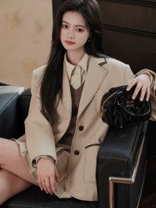 Slim and Youthful Versatile High-Waisted Skirt