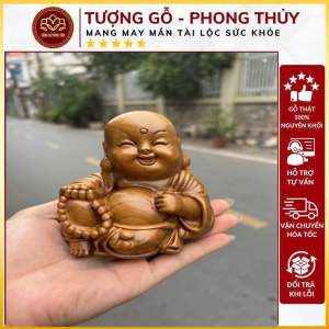 Tượng chú tiểu vui vẻ để ô tô phòng trà niềm vui sự an lạc may mắn tài lộc gỗ bách cao 10-9-9cm