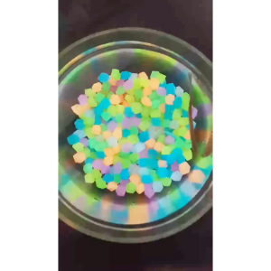 50/100 Viên Sỏi màu dạ quang / trang trí tiểu cảnh/ Chậu cây/ Lọ để bàn làm việc/ Hồ cá