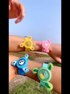 Rotating Gyroscope Anti-Mosquito Bracelet: A Fun & Effective Solution