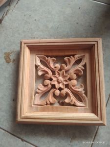 dekorasi dinding kepingan loster lis keliling 25x25 ornamen ukiran tempel