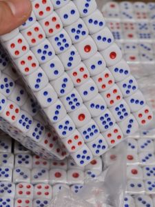 Large Dice Kids Mahjong Special Dice Dice Dice Plug Small Stock Dice Grain Sieve Toy Handsome Dice