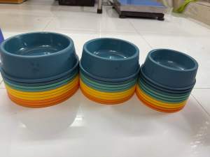 CHÉN ĐỰNG THỨC ĂN NƯỚC UỐNG CHO CHÓ MÈO HÌNH DẤU CHÂN DỄ THƯƠNG