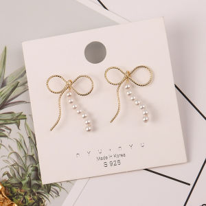 ต่างหูเงิน S925 ทรงห้อยไข่มุก โบว์ผีเสื้อ สไตล์เกาหลี แฟชั่นเรียบง่าย เครื่องประดับหูสำหรับนักเรียน สำหรับผู้หญิง ต่างหูแบบมีหัวเข็มขัด