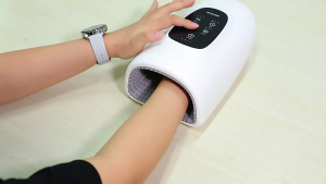 เครื่องนวดมือ เครื่องนวดฝ่ามือ นวดมือ 3 ระดับประคบร้อนปาล์ม hand therapy hand massager