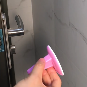 Marino Home ตะขอเกี่ยวประตู ตะขอหยุดประตู มาพร้อมกาวในตัว แพ็ค 2 ชิ้น คละสี No.Y2344