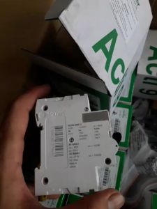 A9N18372 Schneider 80A 4P - thiết bị đóng cắt