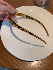 แฟชั่น INS Sensory Hairband สําหรับผู้หญิง 2024 ออกใหม่ล้างหน้าผมคลิป High-End Feeling อุปกรณ์เสริมผม