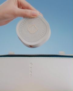 花西子 Florasis Cushion Foundation 13g*2 Flawless Jade Breathable Longwear – Soothing Hydration & Natural Glow for Sensitive Skin