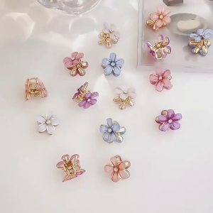 BabyShop-C1388 Jepit Rambut Poni Kecil Bentuk Bunga Daisy / Jepitan Rambut Lucu Wanita Anak Dewasa
