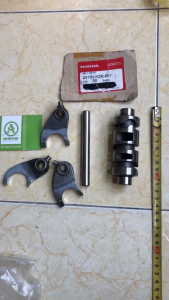 Bộ [ càng lùa số máy và heo số ] máy ba gác ( Xe Lôi ) Yinxiang 250cc