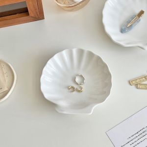 White Ceramic Shell Tray Key Storage Plate Jewelry Display Stand Aromatherapy Candle Holder Home Decorative Accessories