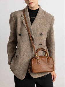 VANESSA HOGAN | Nugget Toast Shaped Top Grain Vegetable Tanned Leather Womens Handbag For Daily Commute