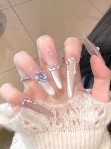 เล็บประดับเพชรสีชมพูเนื้อเนียนยาวแบบถอดได้ทำมือ สไตล์ฝรั่งเศส เล็บทาตัวเอง เล็บตกแต่งสีขาว อุปกรณ์เสริมความงามสำหรับผู้หญิง