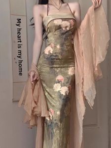 สไตล์จีนใหม่ Reformed รุ่น ชุดกี่เพ้า ความรู้สึกสูง เด็กผู้หญิง จีน Retro ภาพวาดสีน้ํามันคอแขวน < Ne2> หลอด < Ne3> ผู้หญิง