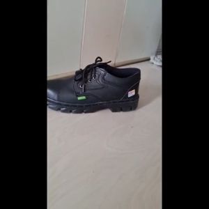 Sepatu safety King ERFOLG