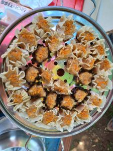 DIMSAM  AYAM ENAK DAN NIKMAT ISI 10PCS MIXS ORIJINALNORIKULIT TAHU.TINGGAL GORENG/KUKUS