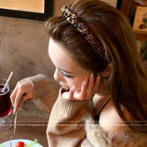 ริบบิ้นผมลายเสือดาวสไตล์เกาหลีสำหรับผู้หญิง คลิปผมทรงคลื่น ป้องกันการลื่น ใช้ได้สองทาง เครื่องประดับผมสุดเก๋