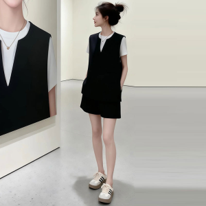 Shalldoer | Trendy Youthful Black Vest and Shorts Set