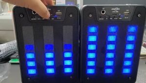 ลำโพง 4 นิ้ว บลูทูธ GTS-1869 รุ่นชุด (หูหิ้ว ไฟLED)