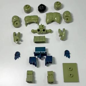 Buildable Movable Hulk Figure