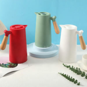 Thermal Insulated Large Capacity Water Bottle with Wooden Handle