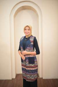 OUTER BATIK TENUN WANITA /OUTER KOREAAN TAMPA LENGAN/BATIK TENUN 004 BLAZER WANITA KEKINIAN