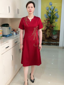 ชุดแต่งงานผ้ากำมะหยี่ปักลายหรูหรา กระโปรงยาวคลุมเข่า เสื้อเชิ้ตแขนยาว ผ้ากำมะหยี่ ชุดราตรี ชุดเยาวชน ฤดูใบไม้ผลิ 2025