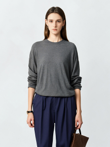 Grey round Neck Long Sleeve T-Shirt Womens Spring New Loose Overhead Design Simple Fashionable Casual Comfortable Top