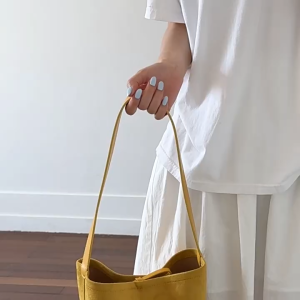 SEA YADOU  กระเป๋าทรงจีบผู้หญิงความจุขนาดใหญ่เนื้อวินเทจพร้อมสายสะพายไหล่แฟชั่นเรียบง่ายแมทช์ลุคง่าย