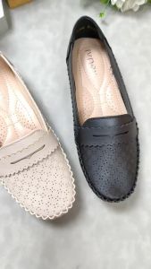 IVORY Sepatu Wanita Flat Loafer Import IV1020-M0382