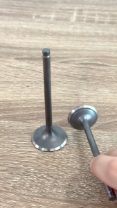 วาล์วไอดี + วาล์วไอเสีย (1ชุดได้2ชิ้น) GPX RAZER220 จีพีเอ็กซ์ เรเซอร์220 วาล์วไอดี1+ไอเสีย1 Gpx razzer