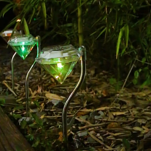 DL-010 DIAMOND SOLAR LIGHT ISI 4PCS Lampu Taman LED RGB Model Berlian Energi Solar Panel / lampu Aestetic tancap hias tanam diamond tenaga surya RGB