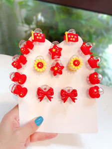 กิ๊บติดผมรูปธงชาติสีแดงห้าแฉกสำหรับเด็ก กิ๊บติดผมรูปหางม้าสำหรับเด็กผู้หญิง ตกแต่งผมสีแดงสำหรับวันหยุด ทรงผมสั้น ของใช้สำหรับเด็ก