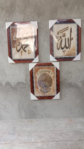 3 Pcs Hiasan Kaligrafi Kulit Kambing Alloh Muhamamad Besar dan Asmaul Husna Merak