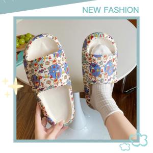 LKShoes [ใหม่พร้อมส่ง]รองเท้าแบบสวมมีให้เลือกลวดลาย 4 แบบ รองเท้าแฟชั่นผญ สีสันน่ารักสดใส รองเท้าพื้นนุ่ม พื้นหนาสวมใส่สบาย 17. [ส่งไวอยู่ไทย]รองเท้าแฟชั่นลายจิ๊กซอว์ รองเท้าแตะผญพิมพ์ลายการ์ตูนเต็มคู่ รองเท้าแตะแบบสวมลายตาราง มี 2สีให้เลือก