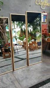 Gương cao cấp - Gương toàn thân khung viền gỗ tự nhiên kiểu dáng bo góc sang trọng và hiện đại - Vương Mộc