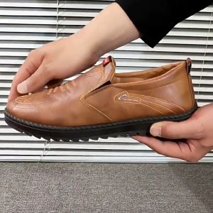 รองเท้าสลิปออนโลฟเฟอร์ผู้ชายระดับพรีเมียม - พื้นรองเท้า PU นุ่มสบาย พื้นยางกันลื่น ระบายอากาศได้ดี เหมาะสำหรับใส่ในชีวิตประจำวันและลำลองทุกฤดูกาล
