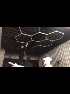 LED ไฟเพดาน ความสว่างสูง ไฟรังผึ้ง การต่อแบบไม่มีรอยต่อ บรรยากาศระดับสูง ติดตั้งง่าย การรับประกันหนึ่งเดือน