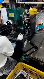 Engsel Hidrolik Meja Lipat Lift Up & Down: Fitur & Spesifikasi