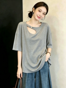 Áo Thun Tay Ngắn Khoét Độc Đáo
