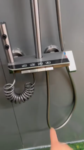 Shower Kamar Mandi 4 Dalam 1: Tampilan Digital Suhu Konstan & Set Shower Dengan Faucet Sprayer