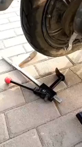 Tire Dismantling Alat Pelepas Ban Motor Mobil Sepeda Machine Vacuum Changer Manual Operation Changing Machine Tire