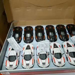 Mô hình xe ô tô Ferrari FXX K98 loại tỉ lệ 1:32 - xe  bằng kim loại xe mở các cửa có âm thanh và đèn