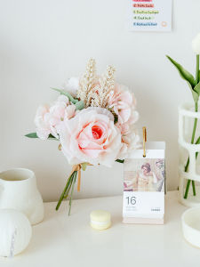 Bó Hoa Nhựa Cầm Tay Bó Hoa Chụp Ảnh Hoa Cầu Vồng Hoa Cúc Nhỏ Hoa Hồng Trang Trí Đồ Trang Trí Nhà Hương Hoa