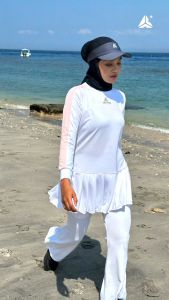 Mivva+ Valencia Pleats Dress (Dress Olahraga Wanita)